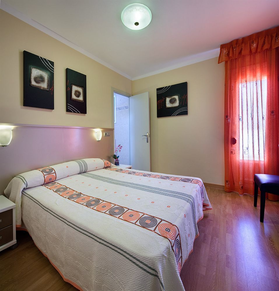 Hostal ברצלונה מראה חיצוני תמונה